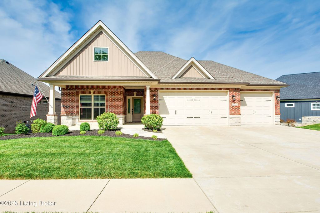 Photo of 213 Locust Park Pl, Louisville, KY 40245 (MLS # 1715385)