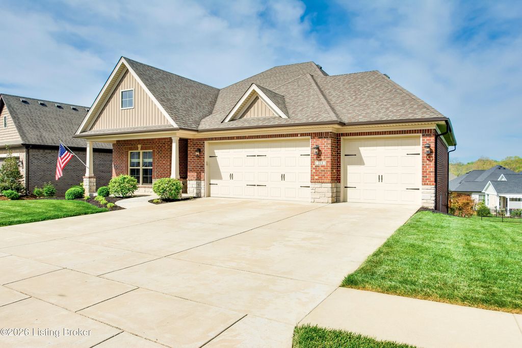 Photo of 213 Locust Park Pl, Louisville, KY 40245 (MLS # 1715385)