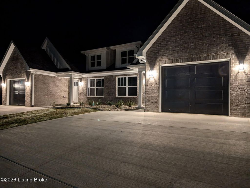 Photo of 1018 Ray Wimsett Blvd #10A, Bardstown, KY 40004 (MLS # 1707648)