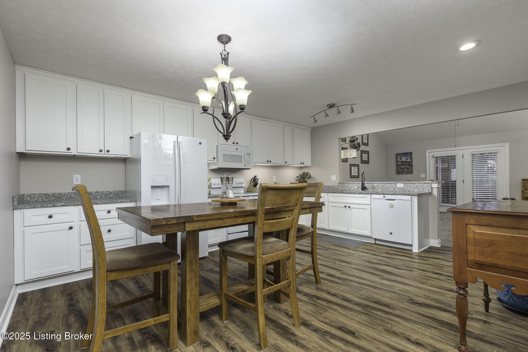 5816 Shepherd Crossing Dr, Louisville, Kentucky image 3