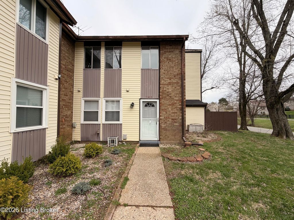 Photo of 11403 N Tazwell Dr, Louisville, KY 40241 (MLS # 1711465)