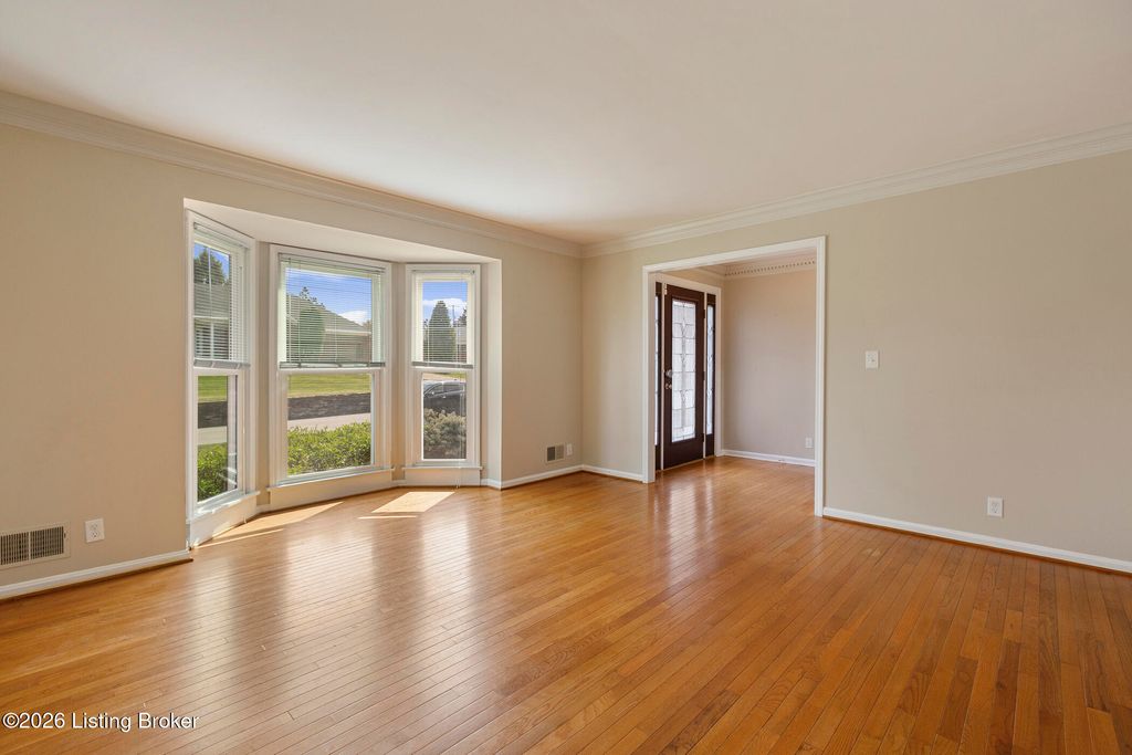 Photo of 12403 Tamworth Ct, Louisville, KY 40299 (MLS # 1713027)