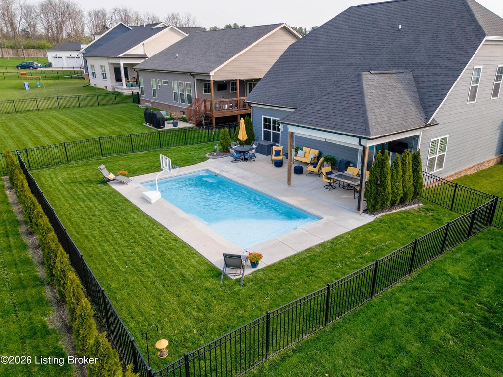 Photo of 12102 Cypress Ridge Dr, Louisville, KY 40299 (MLS # 1712753)