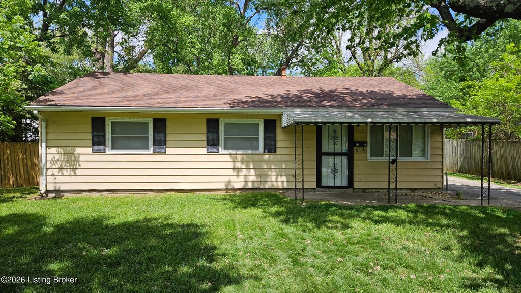 Photo of 5103 Ventura Dr, Louisville, KY 40272 (MLS # 1715013)
