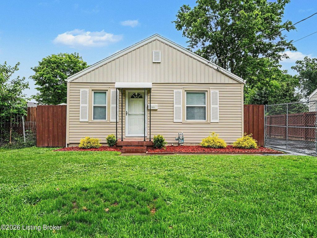 Photo of 1043 Seelbach Ave, Louisville, KY 40215 (MLS # 1718298)