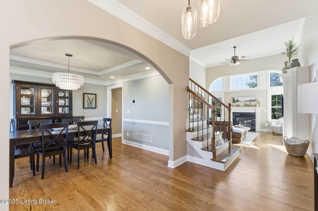 Photo of 9207 Ashland Ct, Pewee Valley, KY 40056 (MLS # 1703798)