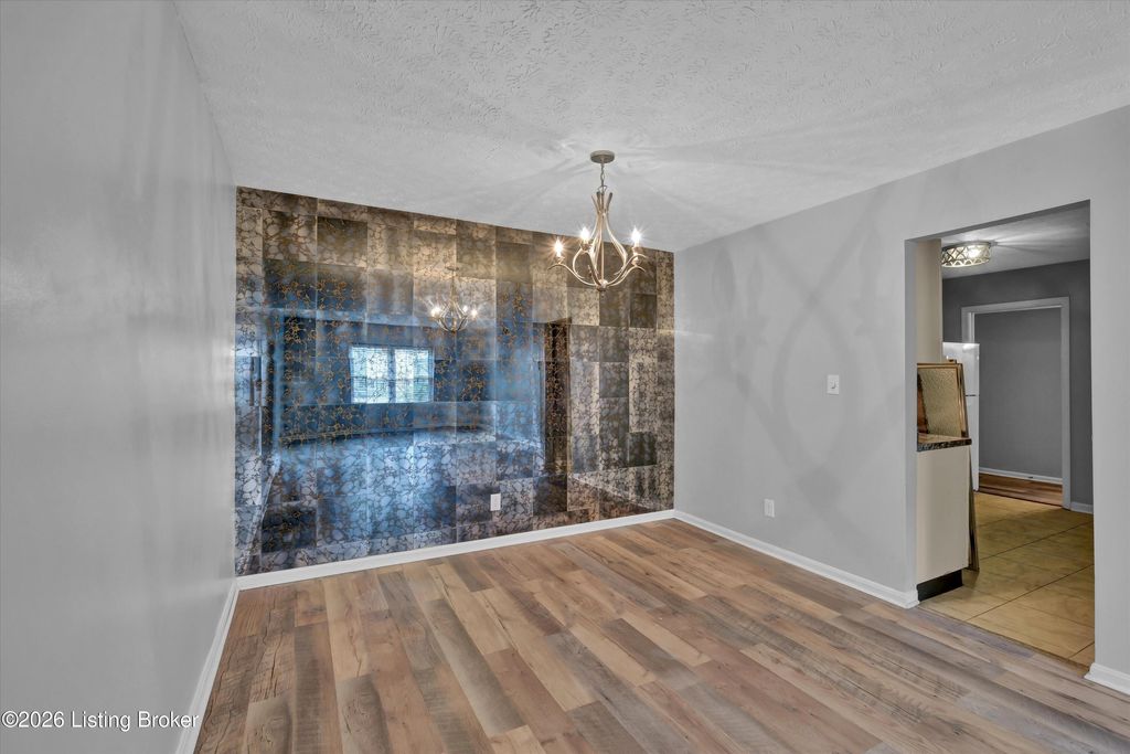 Photo of 287 El Conquistador Pl, Louisville, KY 40220 (MLS # 1712986)