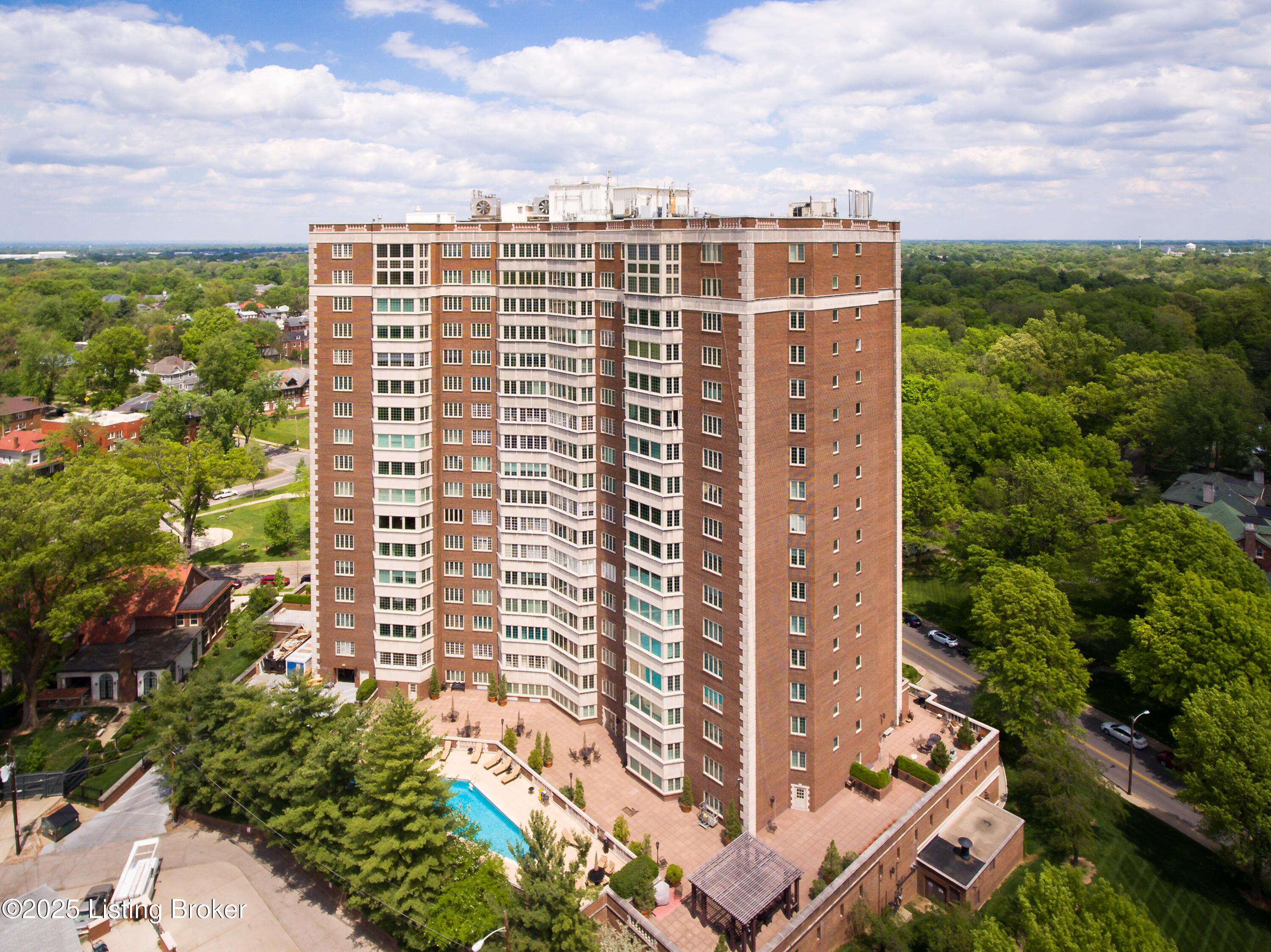 1400 Willow Ave #802, Louisville, Kentucky image 2