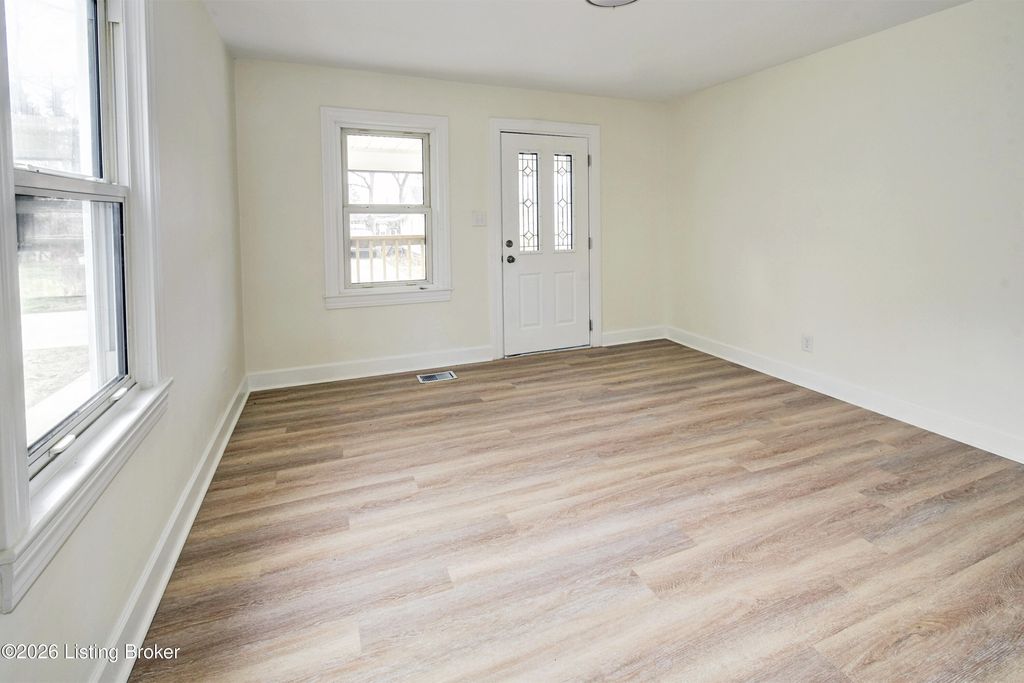 Photo of 4141 Sherman Ave, Louisville, KY 40213 (MLS # 1711660)