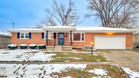 Photo of 2103 Shadow Fern Dr, Louisville, KY 40216 (MLS # 1704750)