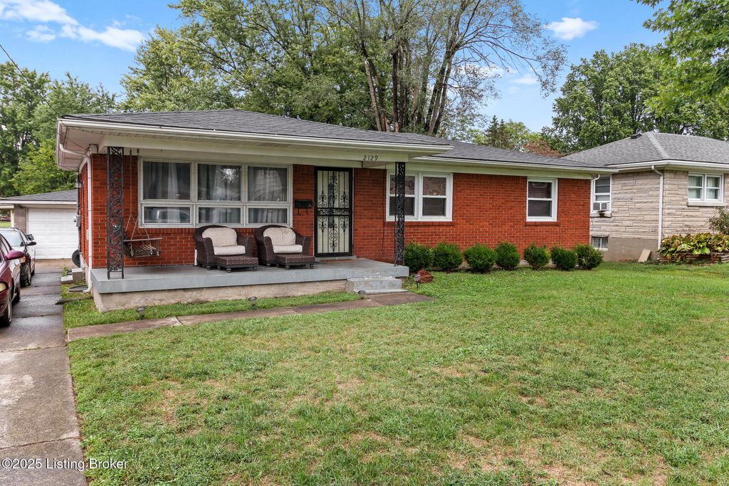 Photo of 2129 East Ln, Louisville, KY 40216 (MLS # 1700504)