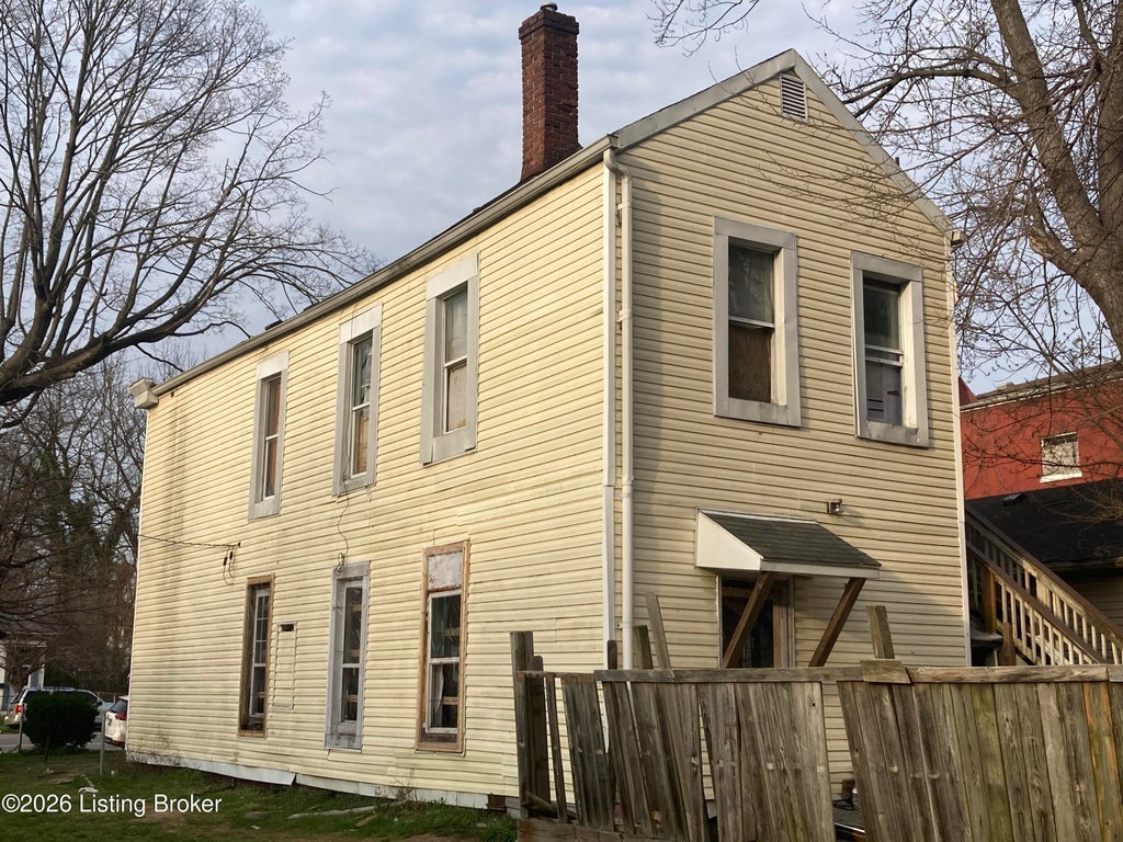 Photo of 2506 W Jefferson St, Louisville, KY 40212 (MLS # 1720175)