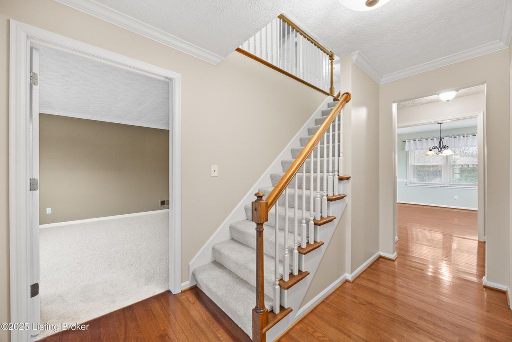 Photo of 2808 Murray Hill Pike Pike, Louisville, KY 40242 (MLS # 1705290)