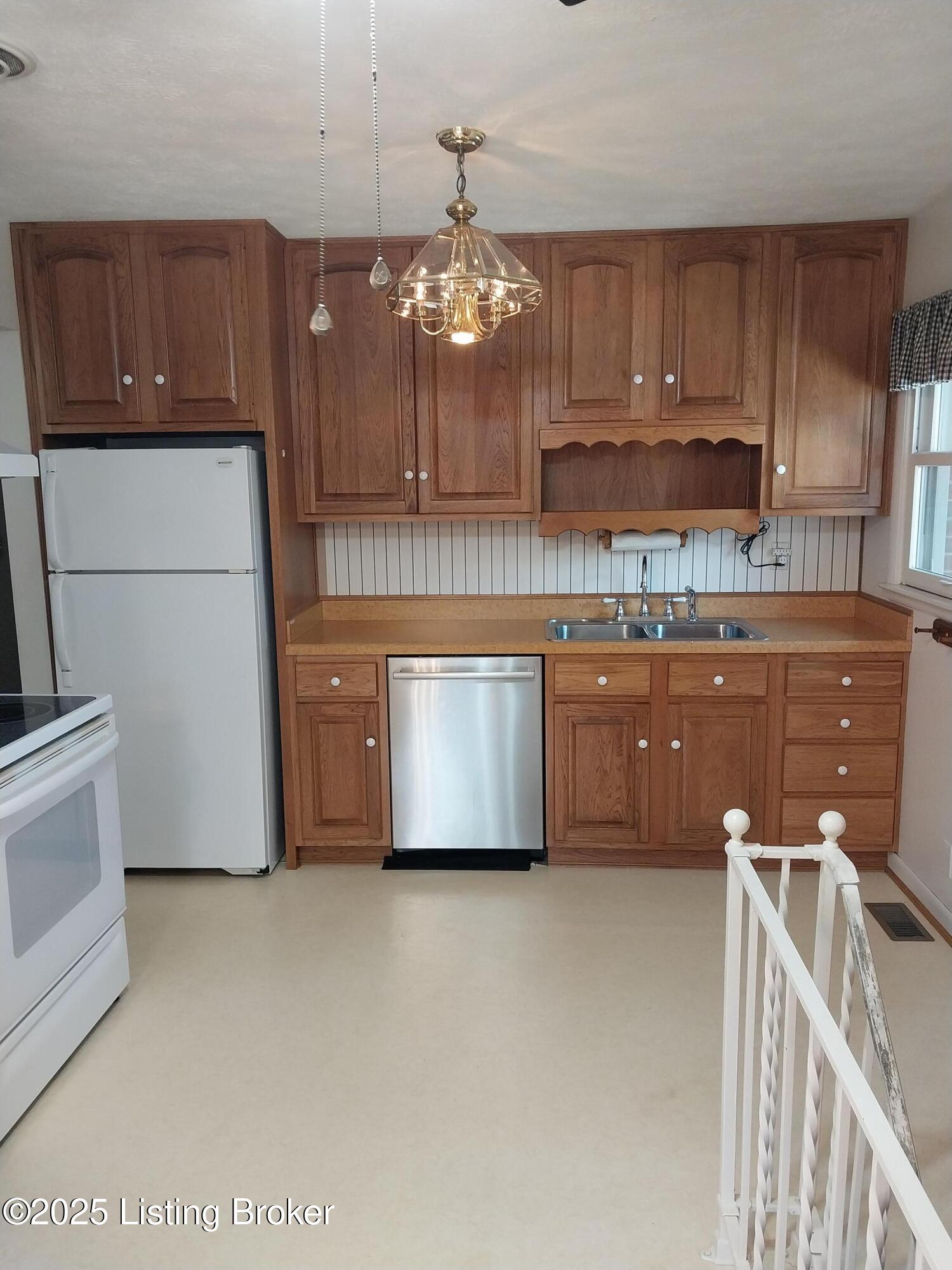 7905 Edsel Ln, Louisville, Kentucky image 27