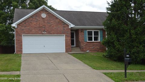 Photo of 4725 Wooded Oak Cir, Louisville, KY 40245 (MLS # 1722281)