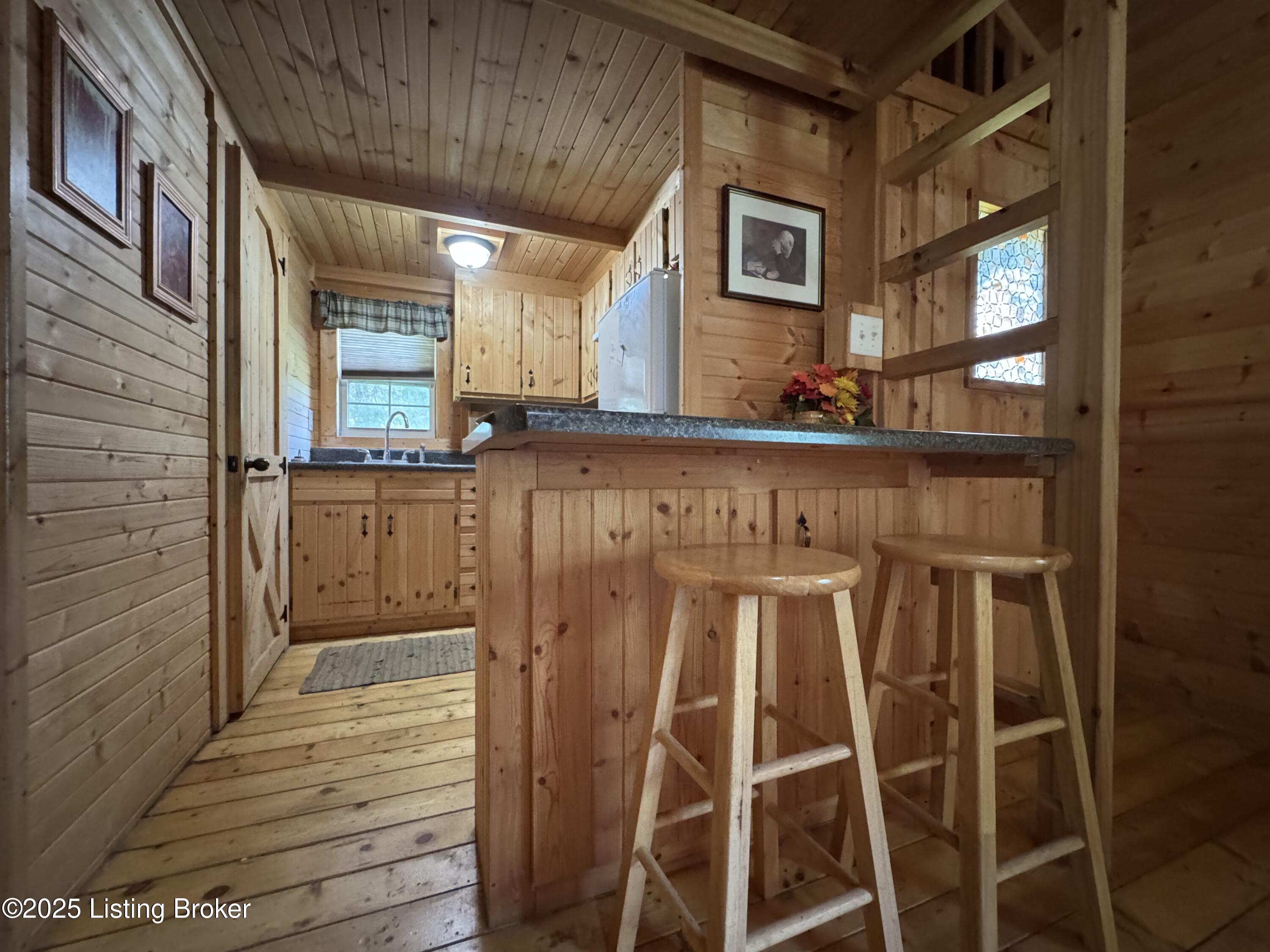 661 Blue Bird Rd, Falls Of Rough, Pennsylvania image 19