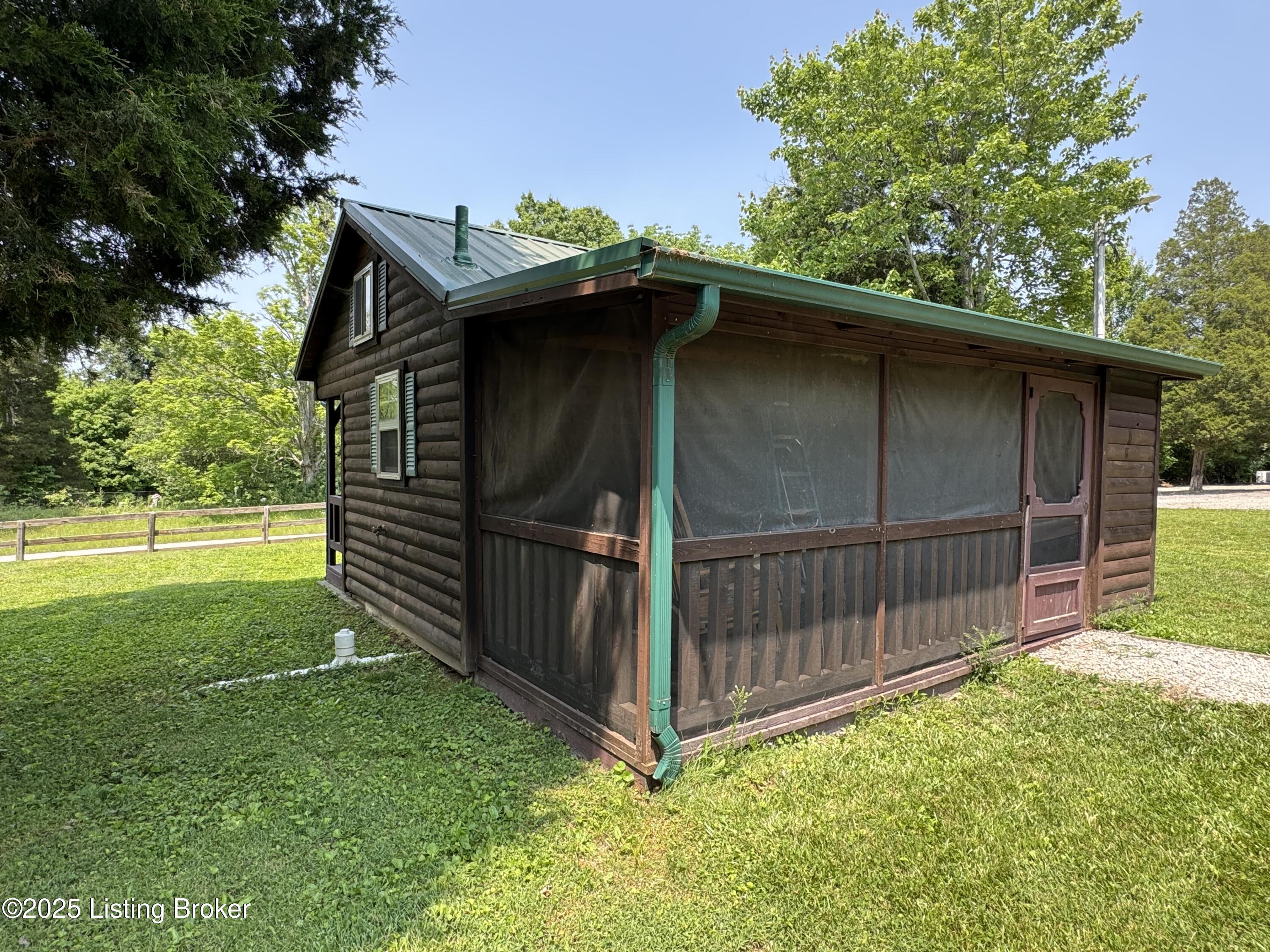 661 Blue Bird Rd, Falls Of Rough, Pennsylvania image 25