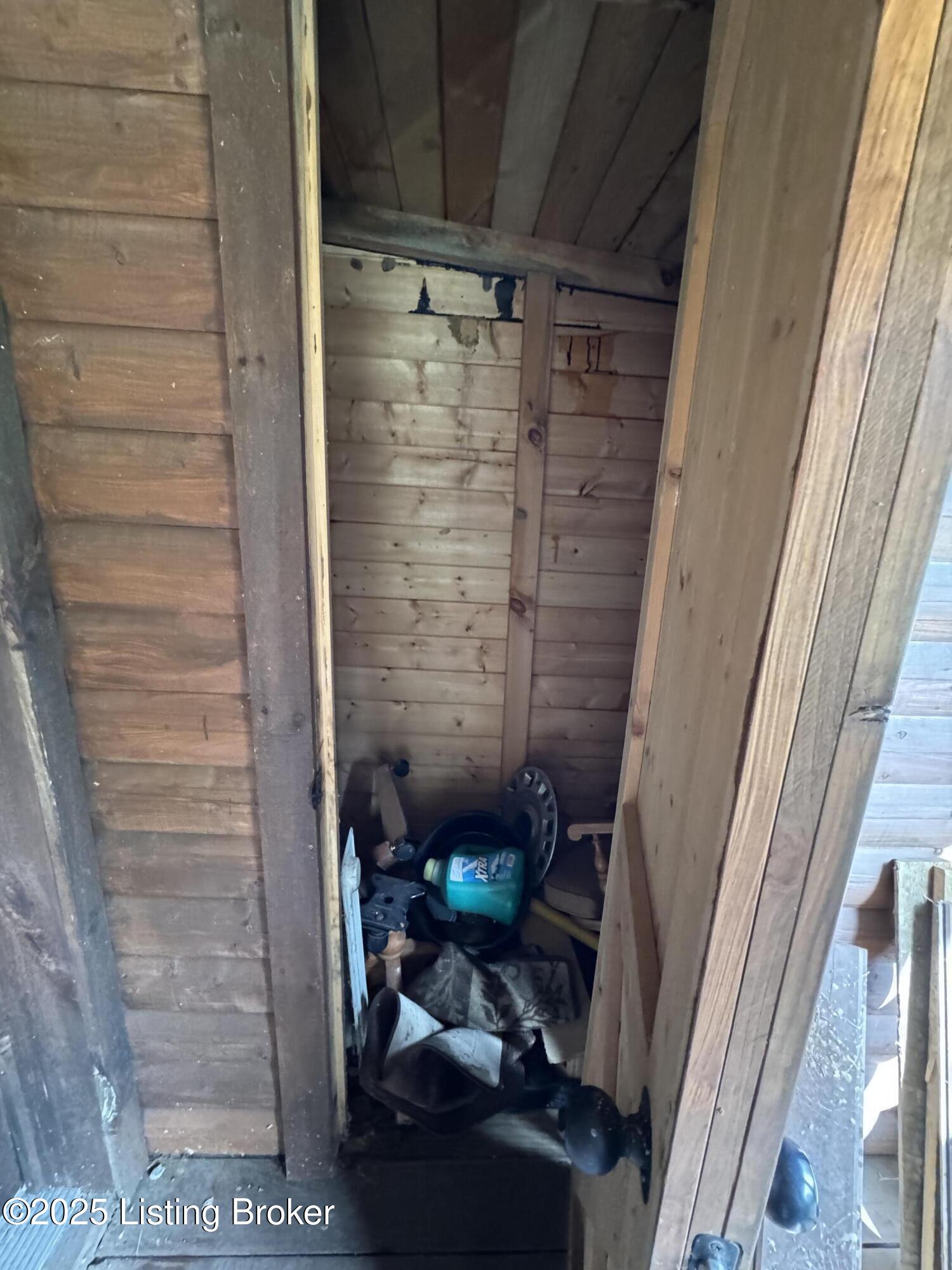 661 Blue Bird Rd, Falls Of Rough, Pennsylvania image 24