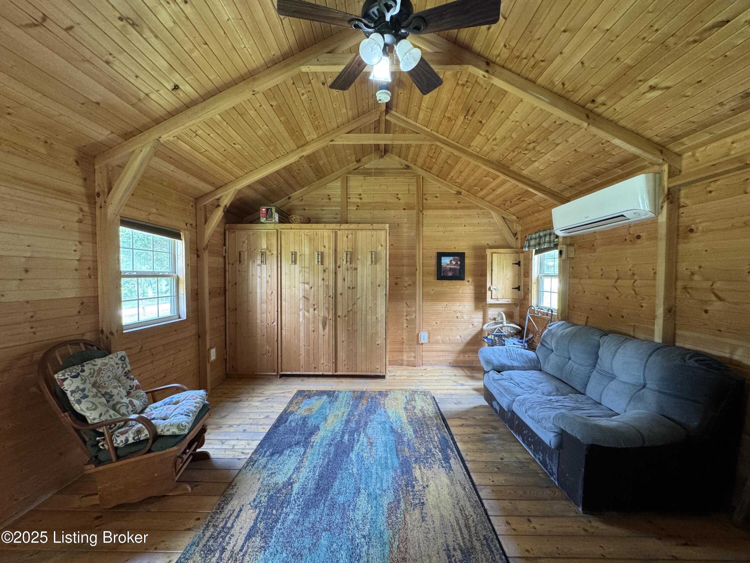 661 Blue Bird Rd, Falls Of Rough, Pennsylvania image 9