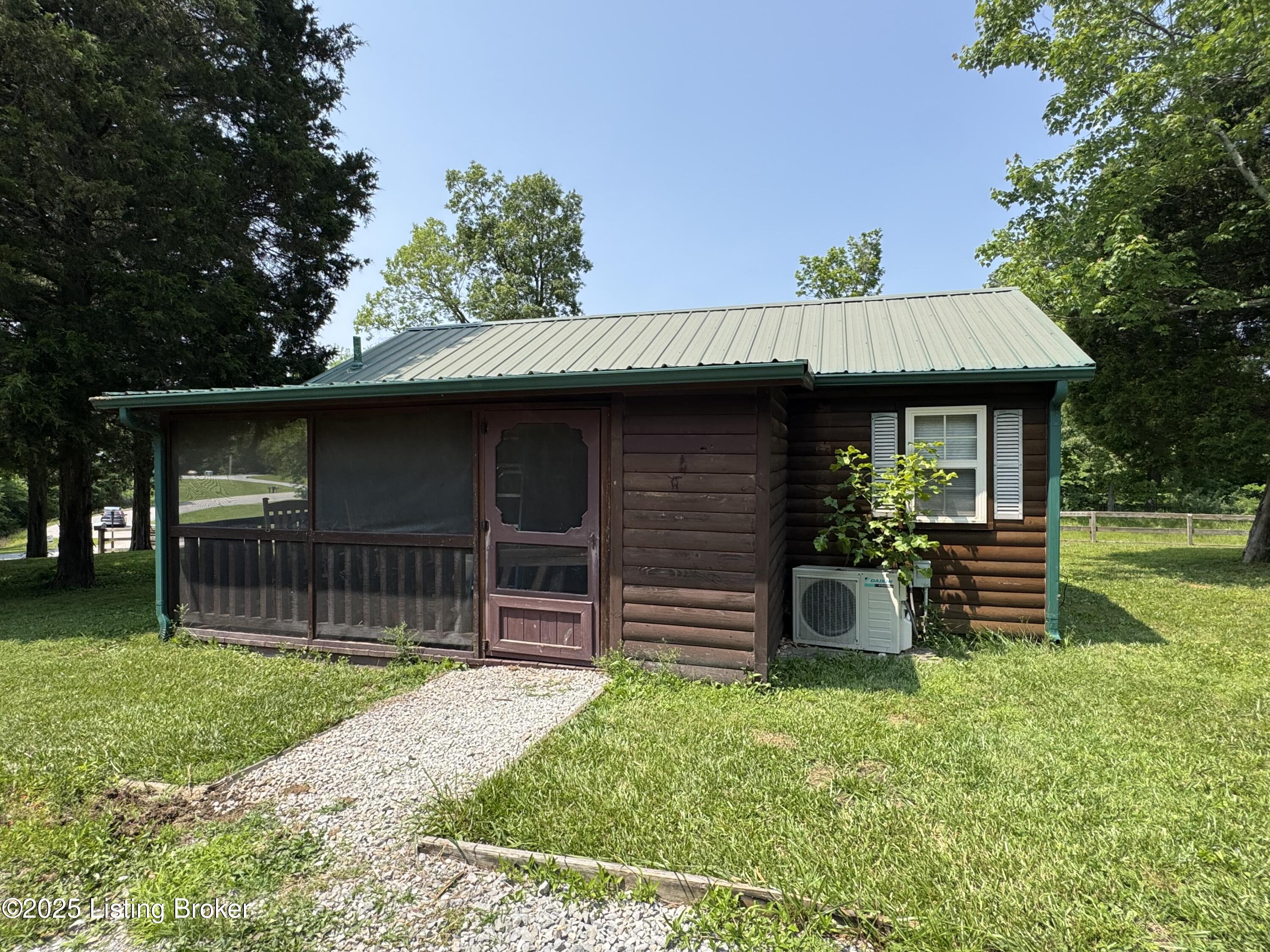 661 Blue Bird Rd, Falls Of Rough, Pennsylvania image 27