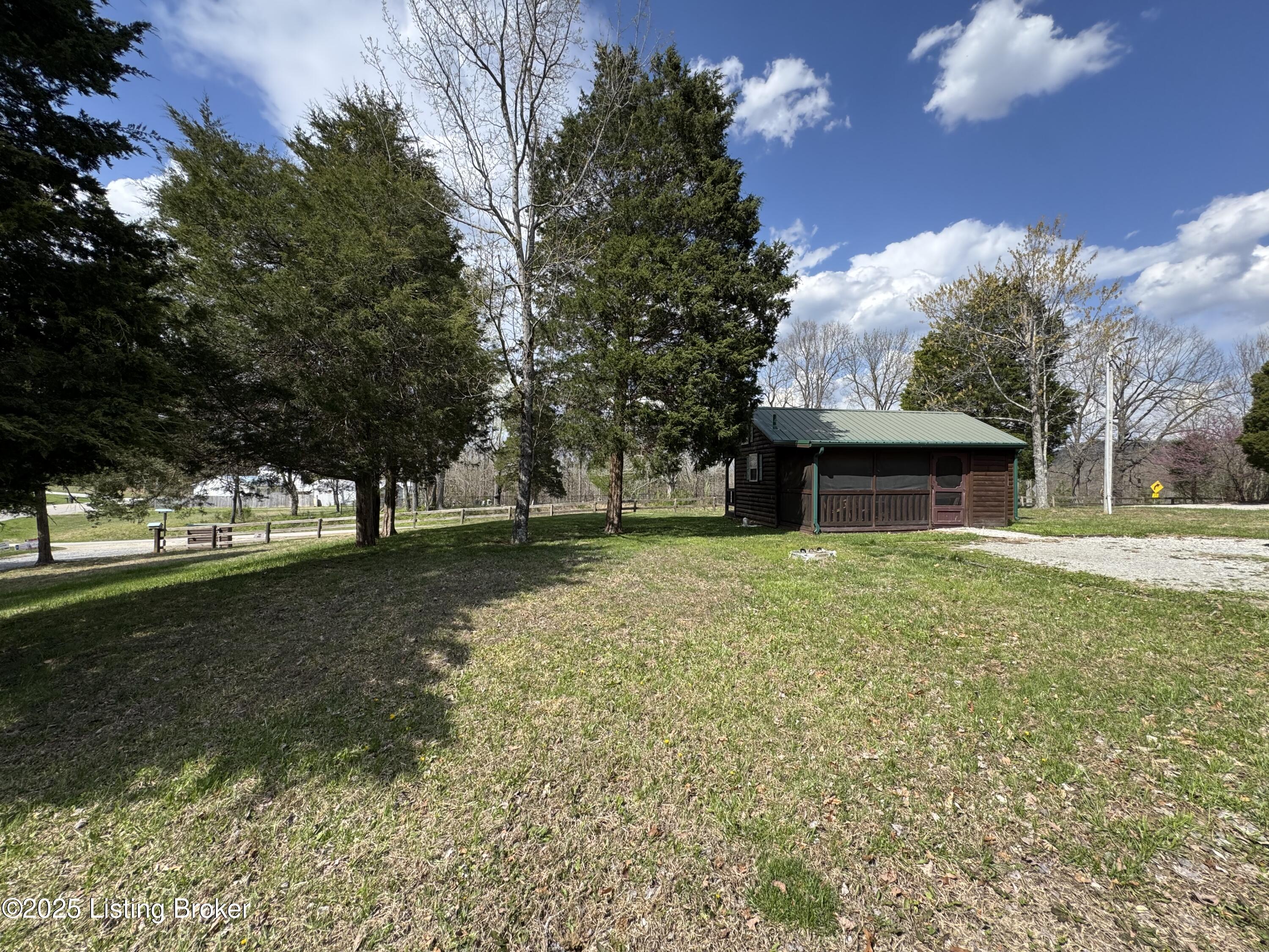 661 Blue Bird Rd, Falls Of Rough, Pennsylvania image 32