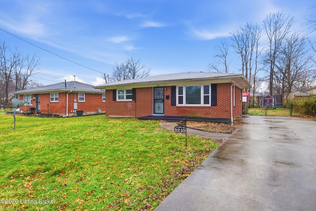 Photo of 3210 Elane Dr, Louisville, KY 40216 (MLS # 1729747)