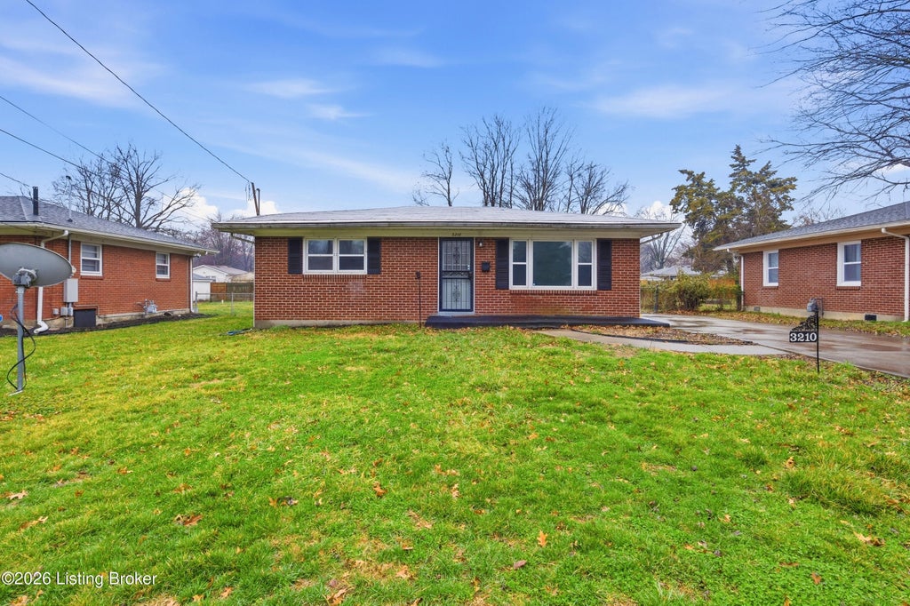 Photo of 3210 Elane Dr, Louisville, KY 40216 (MLS # 1729747)