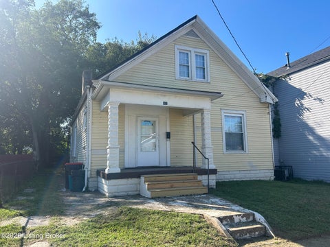 Photo of 402 Amy Ave, Louisville, KY 40212 (MLS # 1729797)