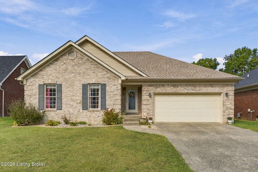 Photo of 7221 Strive Ln, Louisville, KY 40258 (MLS # 1731686)
