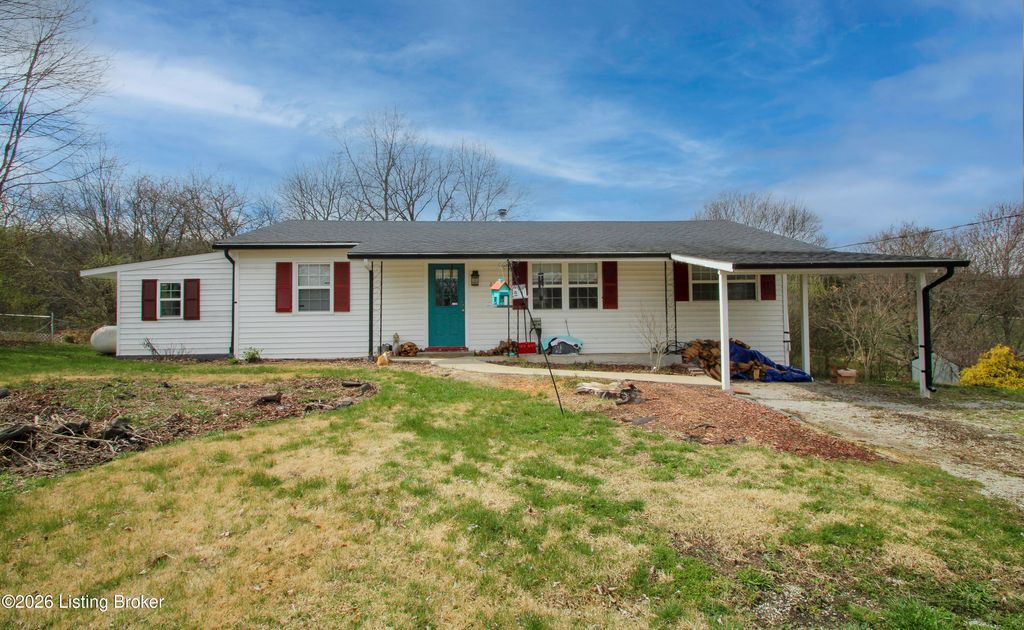 Photo of 255 Jeptha Knob Rd, Shelbyville, KY 40065 (MLS # 1712678)