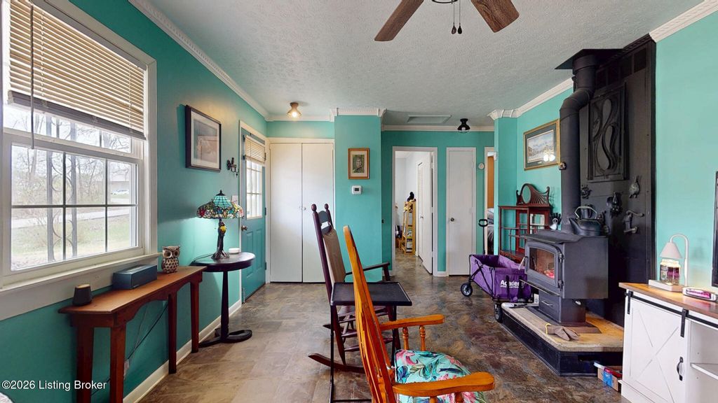 Photo of 255 Jeptha Knob Rd, Shelbyville, KY 40065 (MLS # 1712678)