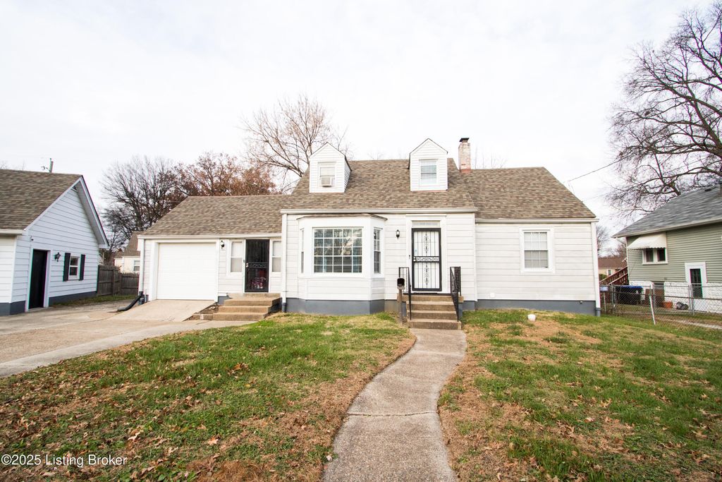 Photo of 1009 W Ashland Ave, Louisville, KY 40215 (MLS # 1704645)