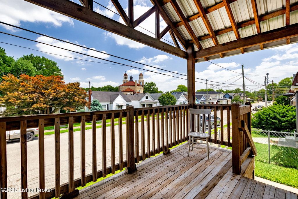 Photo of 1114 E Saint Catherine St, Louisville, KY 40204 (MLS # 1722212)