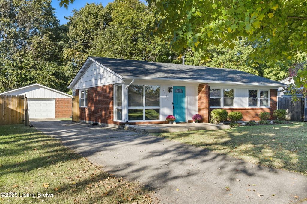 Photo of 2120 Millside Dr, Louisville, KY 40223 (MLS # 1701191)