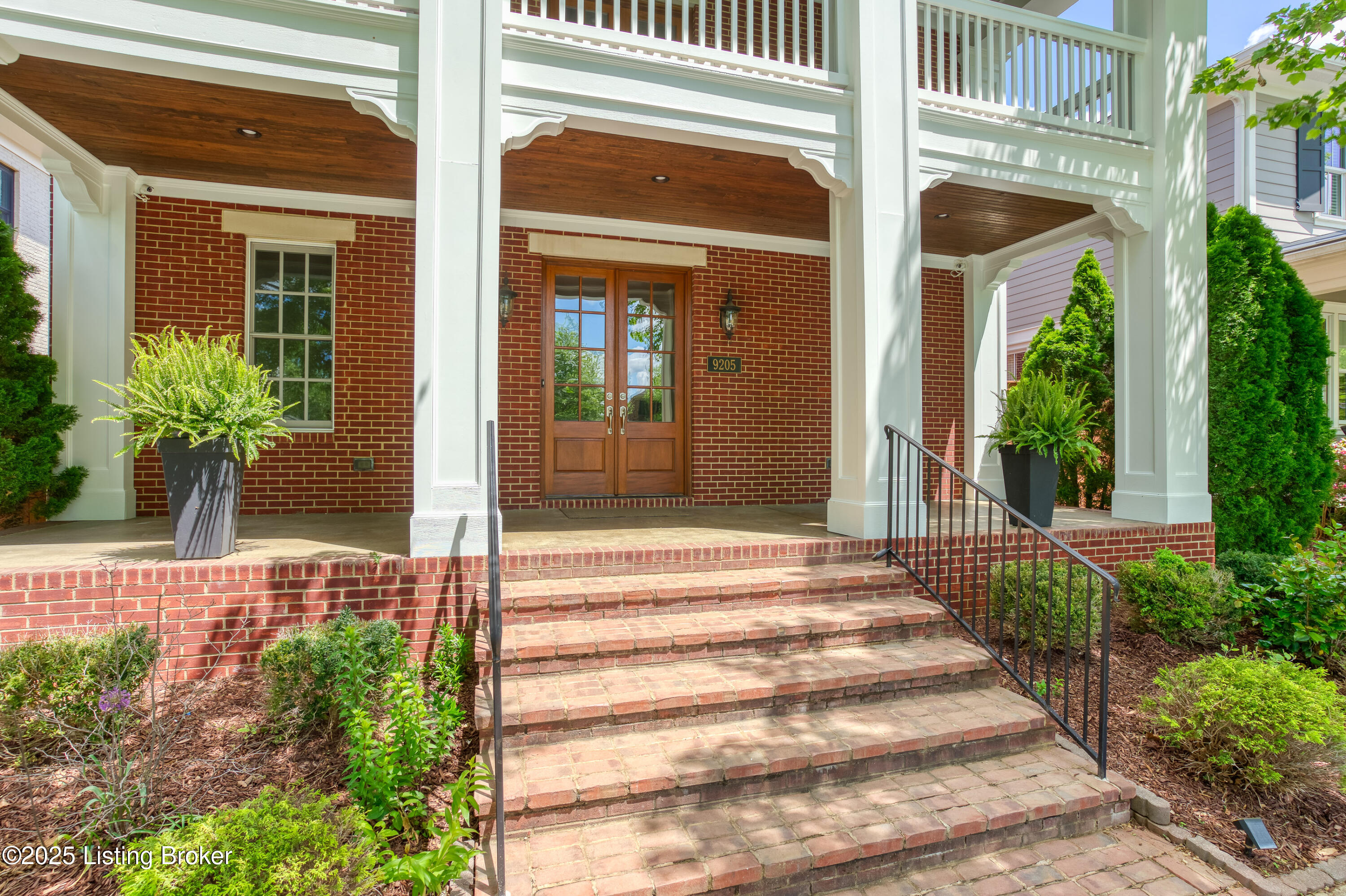 9205 Bergamot Dr, Prospect, Kentucky image 3