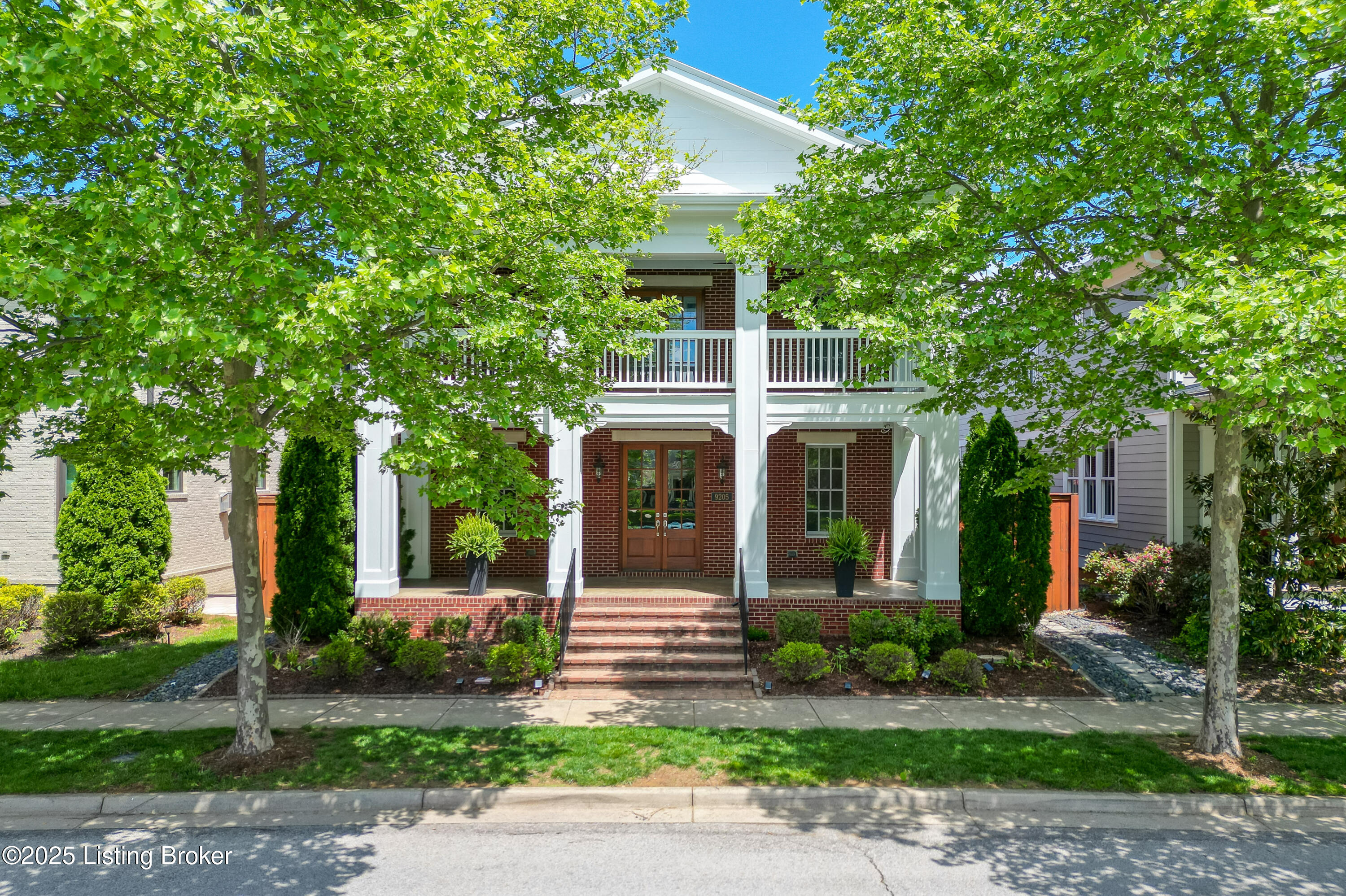 9205 Bergamot Dr, Prospect, Kentucky image 1