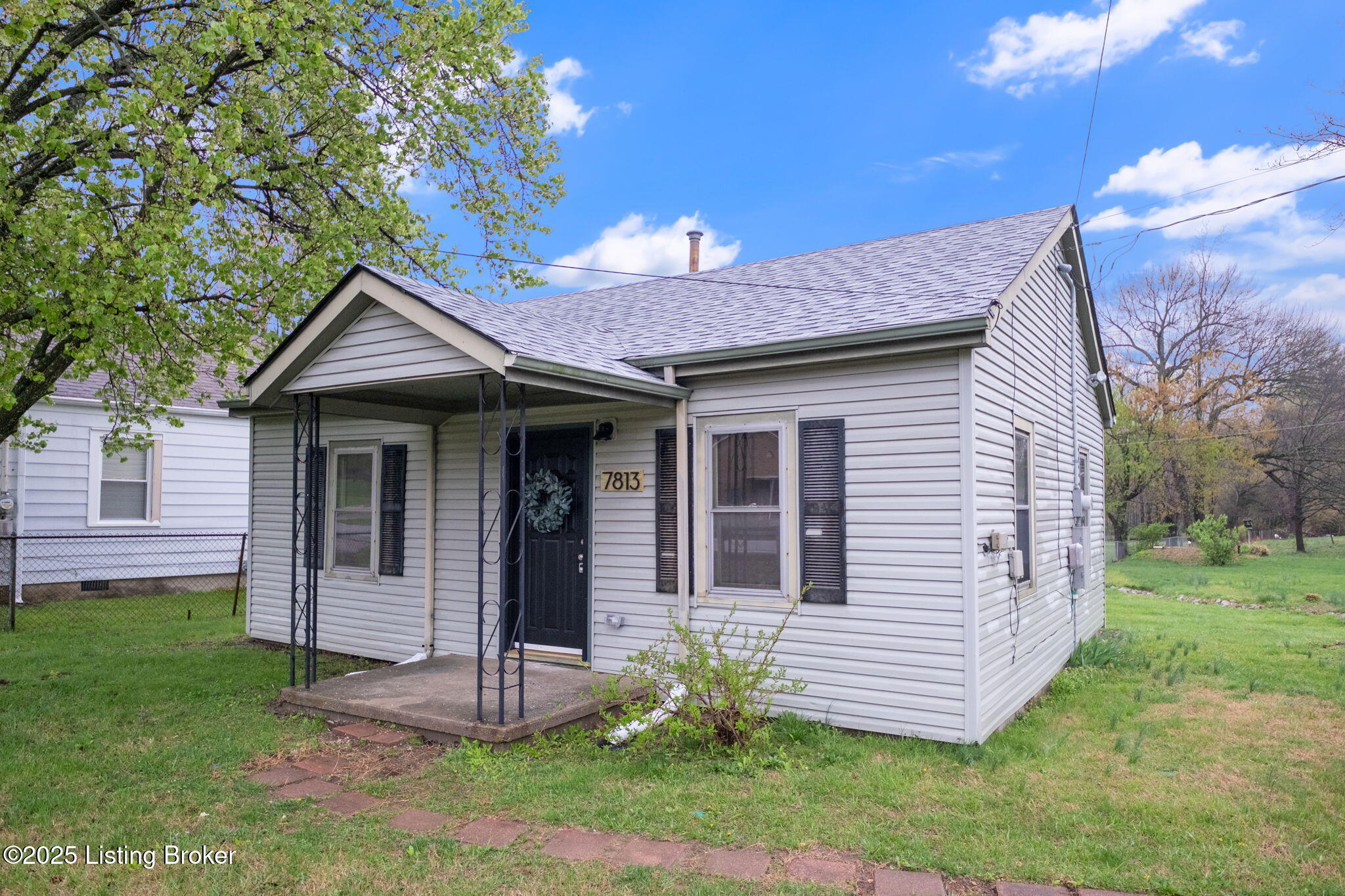 7813 Manslick Rd, Louisville, Kentucky image 2