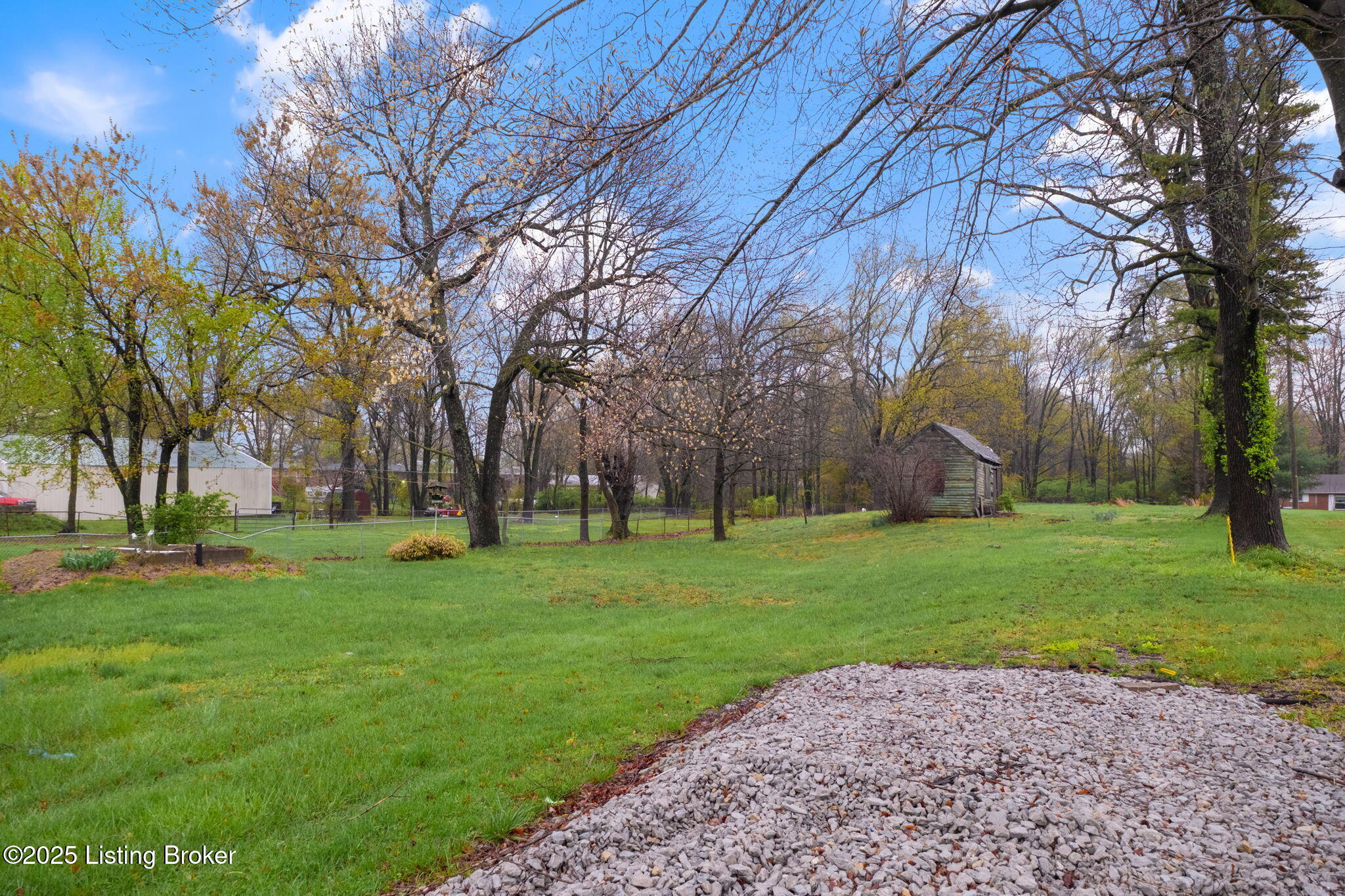 7813 Manslick Rd, Louisville, Kentucky image 10