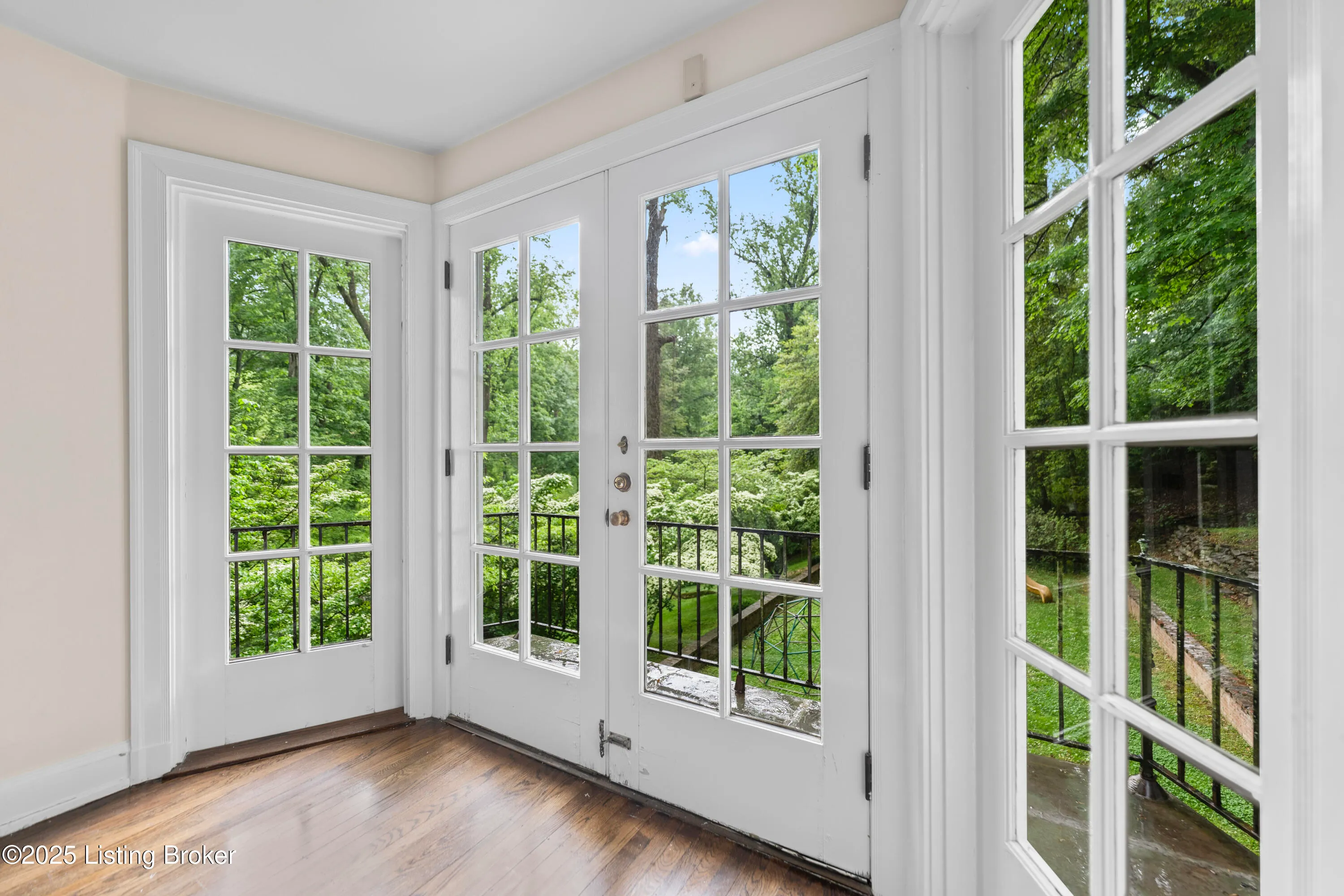 Glenview, Kentucky 40025, United States, 4 Bedrooms Bedrooms, ,8 BathroomsBathrooms,Residential,Active,167234