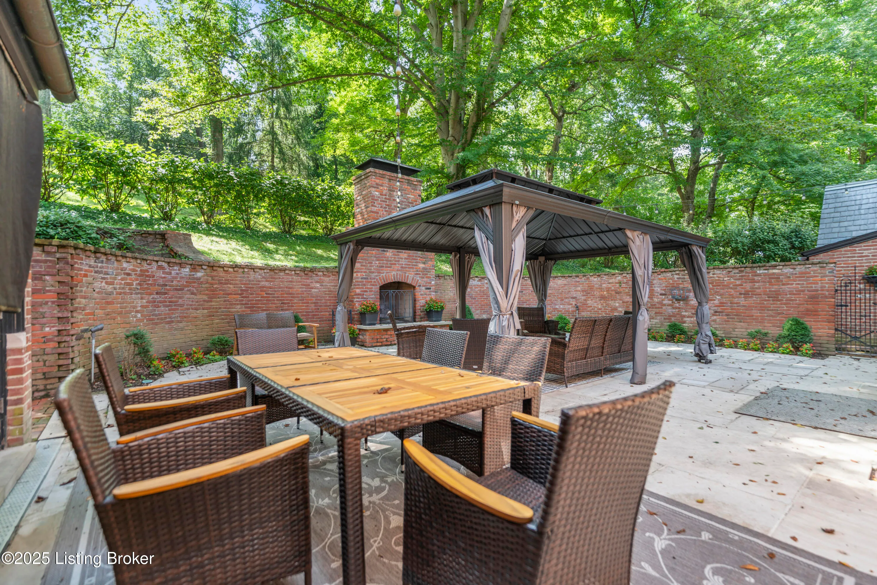 Glenview, Kentucky 40025, United States, 4 Bedrooms Bedrooms, ,8 BathroomsBathrooms,Residential,Active,167234