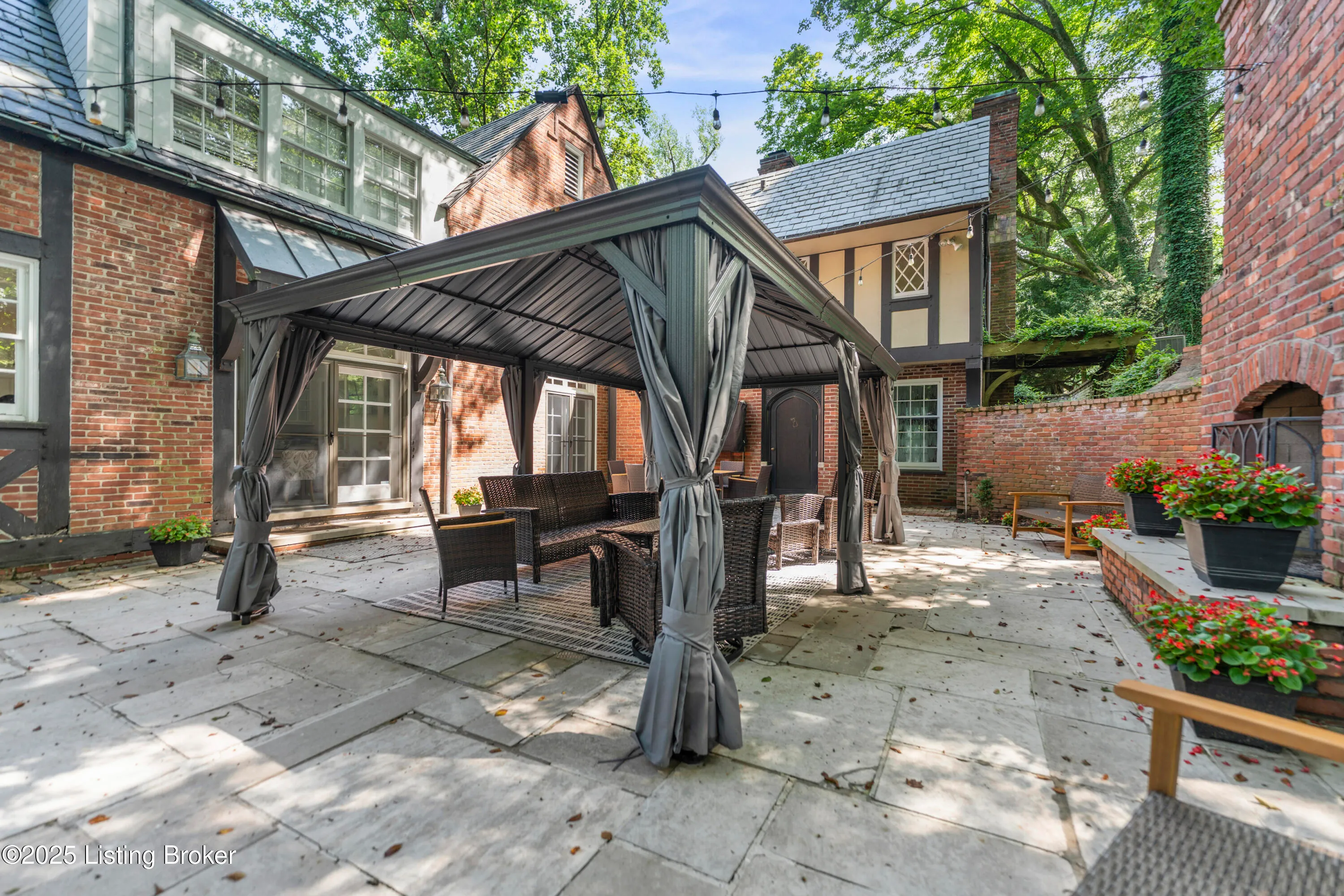 Glenview, Kentucky 40025, United States, 4 Bedrooms Bedrooms, ,8 BathroomsBathrooms,Residential,Active,167234