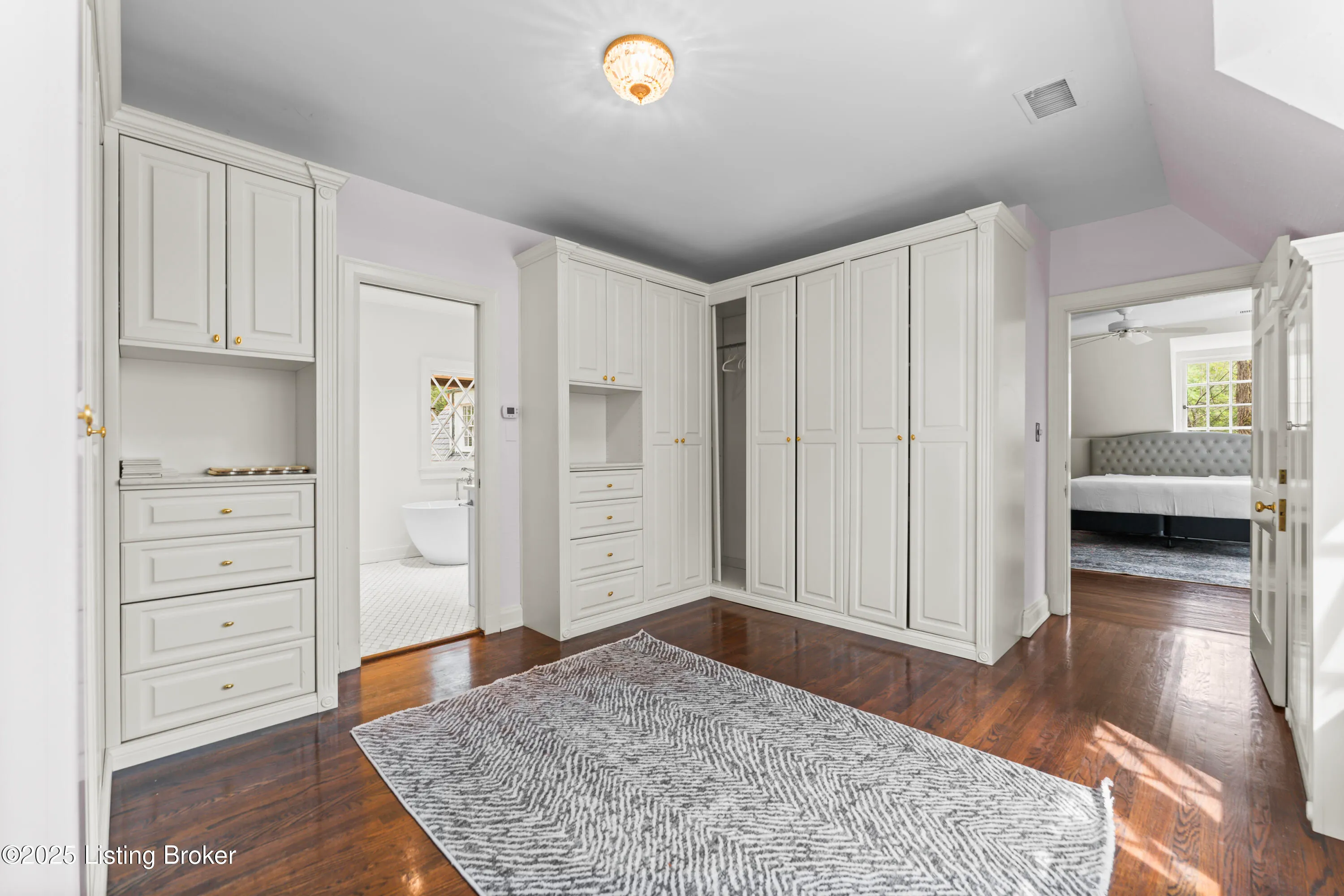 Glenview, Kentucky 40025, United States, 4 Bedrooms Bedrooms, ,8 BathroomsBathrooms,Residential,Active,167234