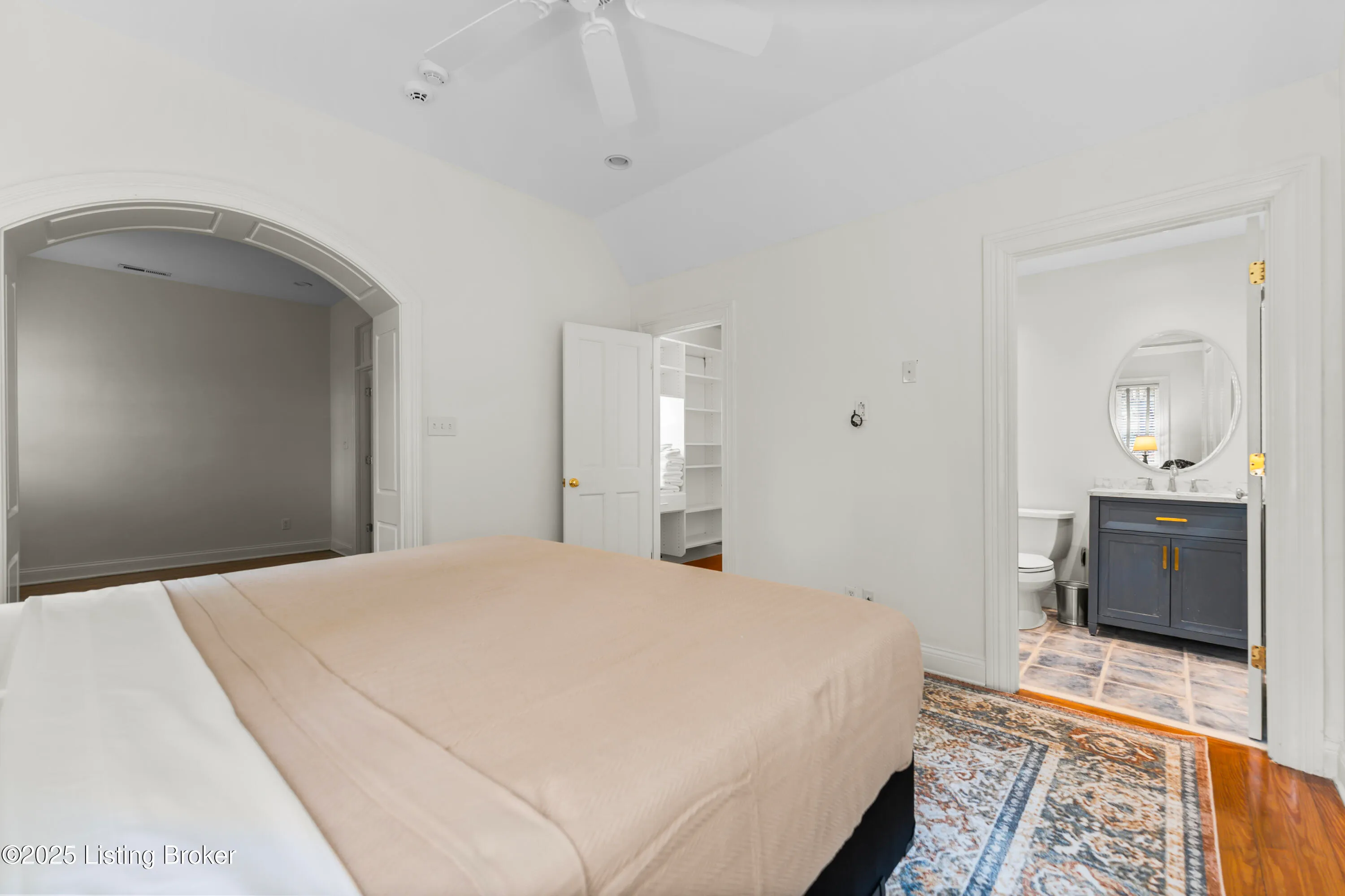 Glenview, Kentucky 40025, United States, 4 Bedrooms Bedrooms, ,8 BathroomsBathrooms,Residential,Active,167234