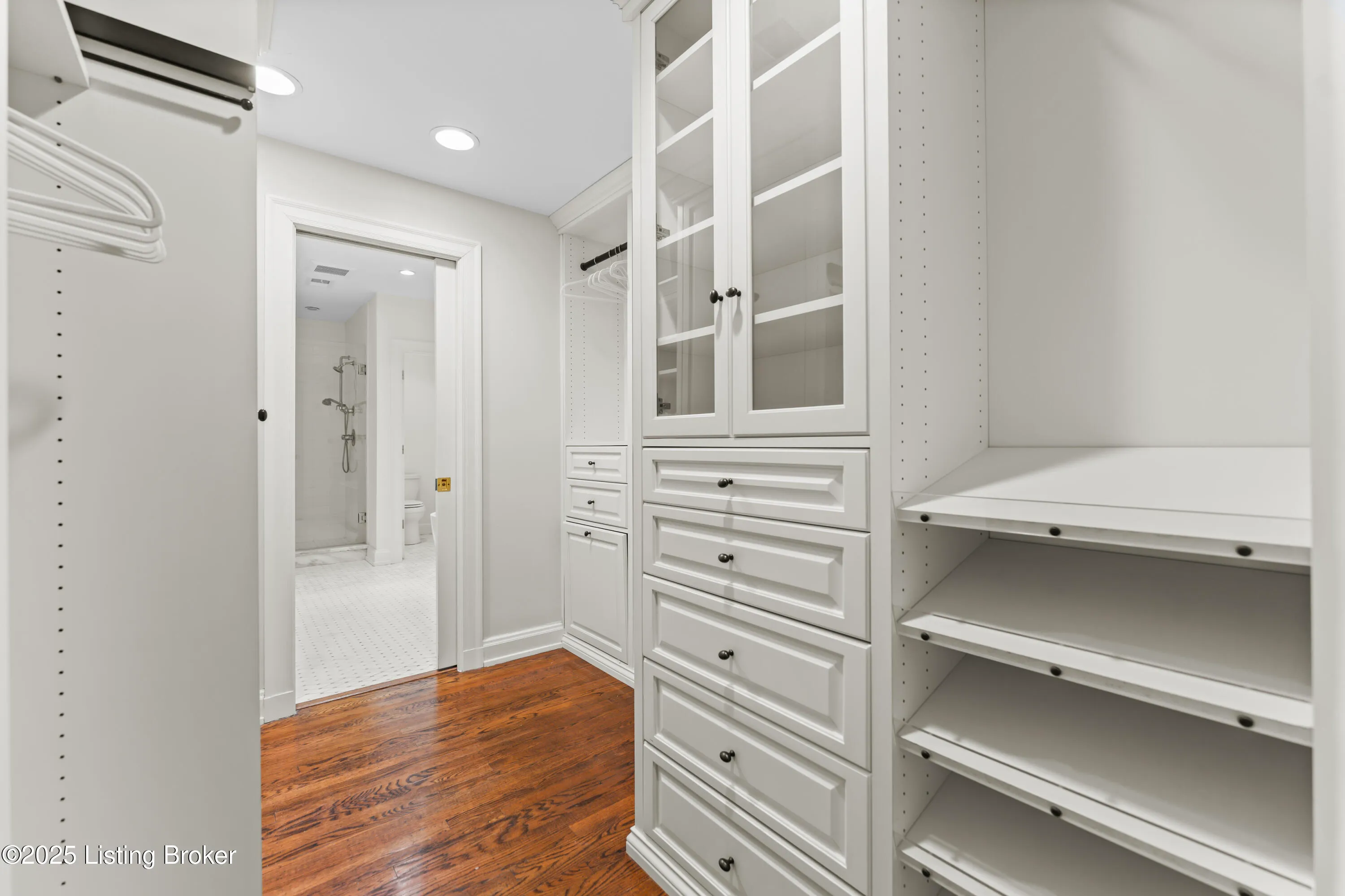 Glenview, Kentucky 40025, United States, 4 Bedrooms Bedrooms, ,8 BathroomsBathrooms,Residential,Active,167234