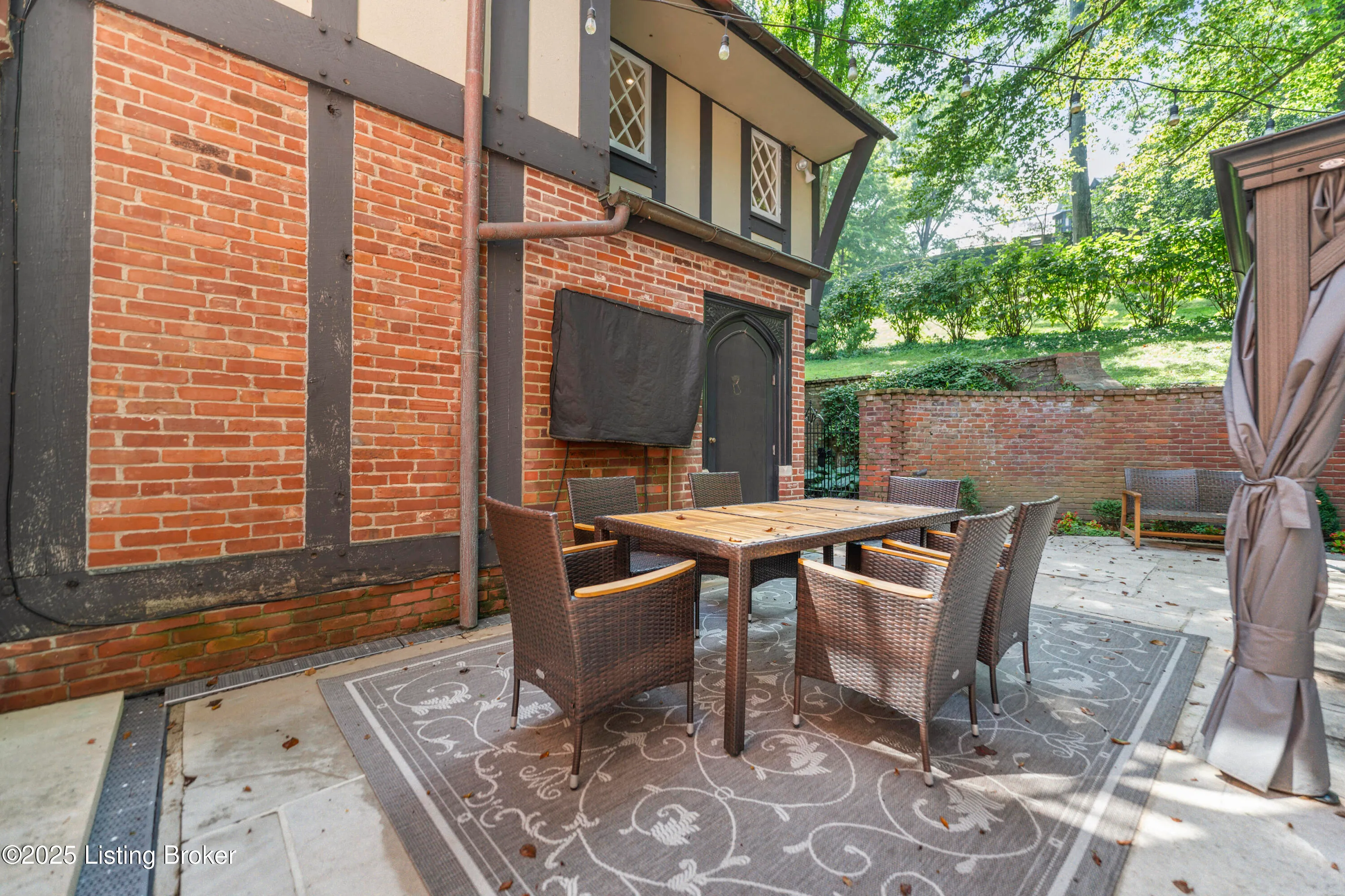 Glenview, Kentucky 40025, United States, 4 Bedrooms Bedrooms, ,8 BathroomsBathrooms,Residential,Active,167234