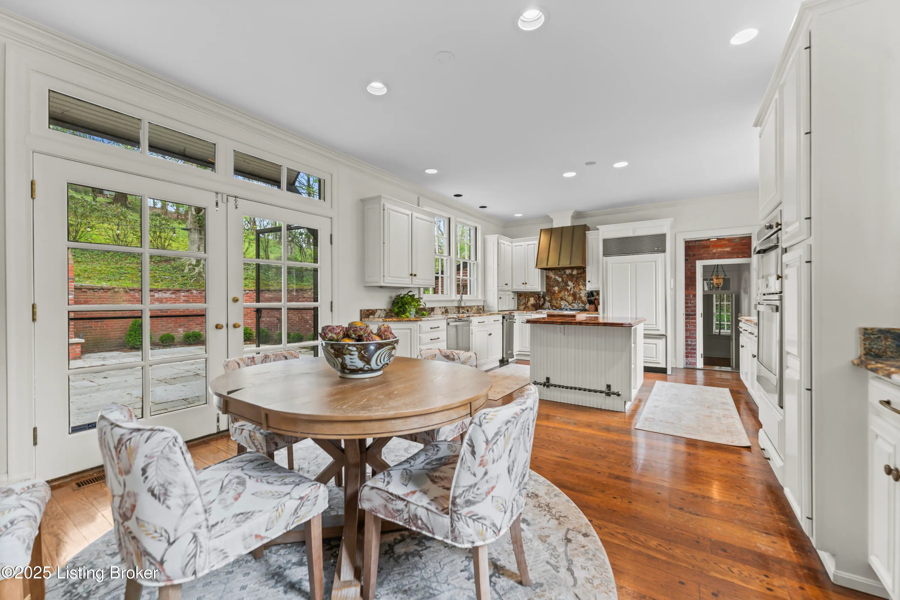 Glenview, Kentucky 40025, United States, 4 Bedrooms Bedrooms, ,8 BathroomsBathrooms,Residential,Active,167234