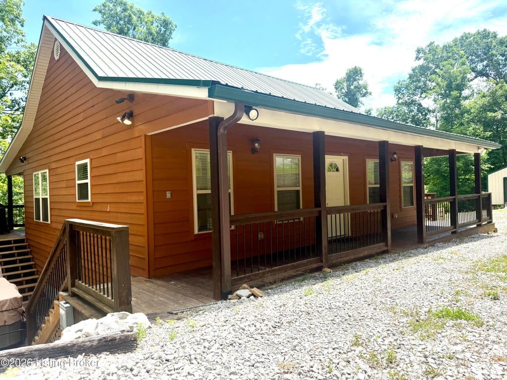 Photo of 1046 Hickory Grove Rd, Leitchfield, KY 42754 (MLS # 1719110)
