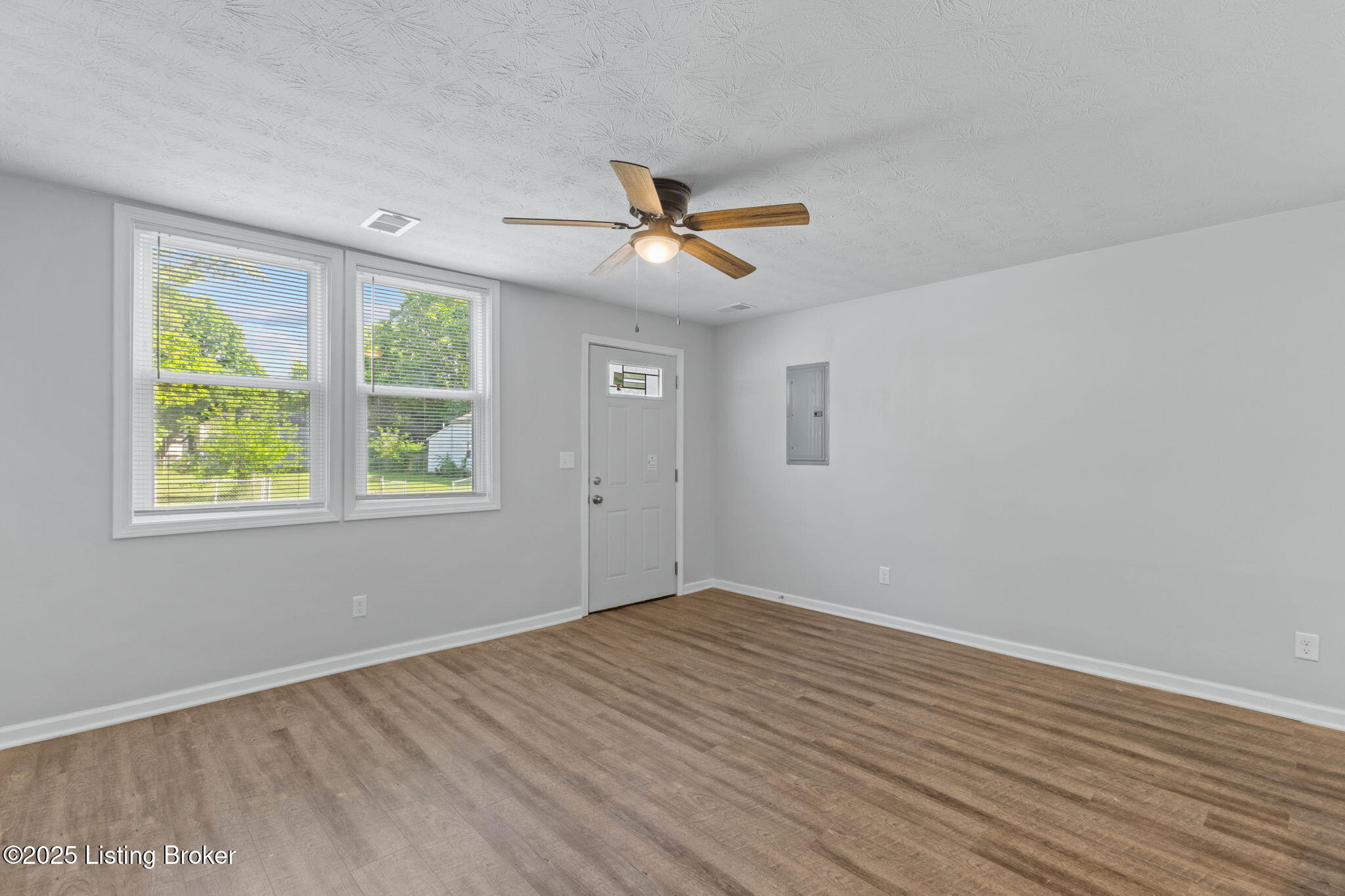 528 N 20th St, Louisville, Pennsylvania image 9