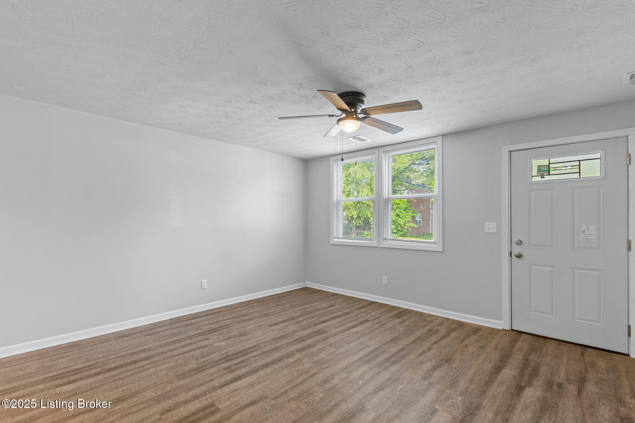 528 N 20th St, Louisville, Pennsylvania image 10