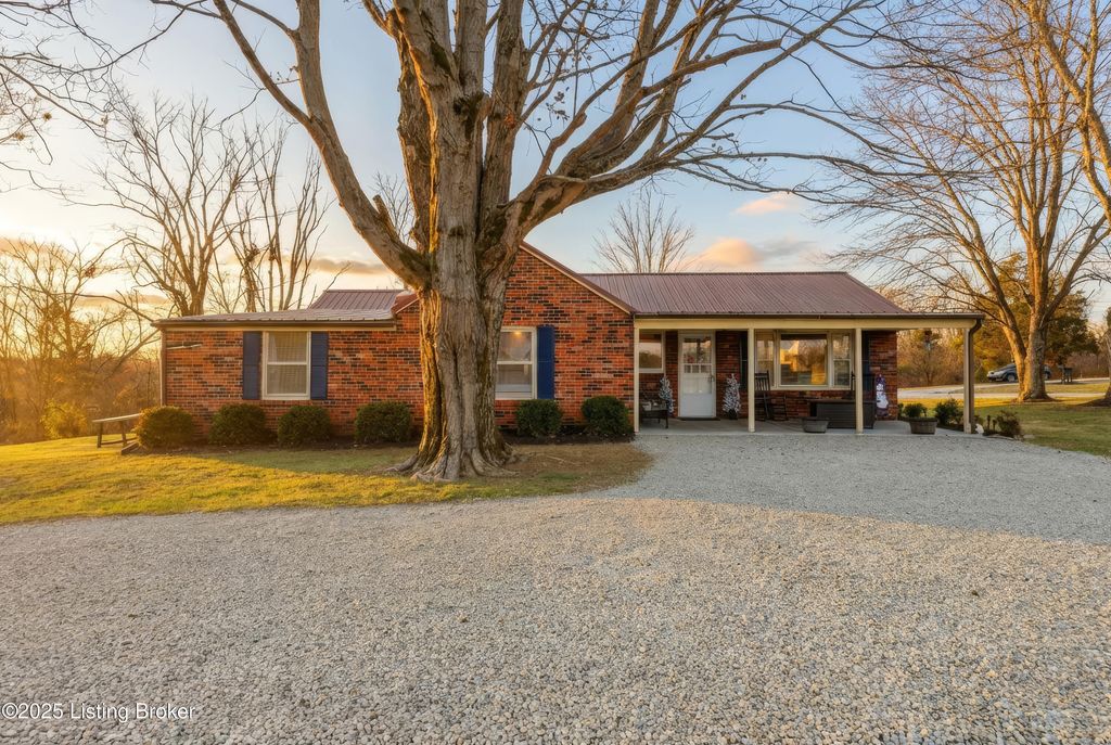 Photo of 125 Buffalo Hill, Bardstown, KY 40004 (MLS # 1705640)